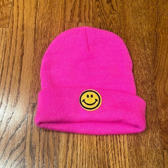 Girl’s Neon Pink Smiley Beanie - Picture 1 of 2